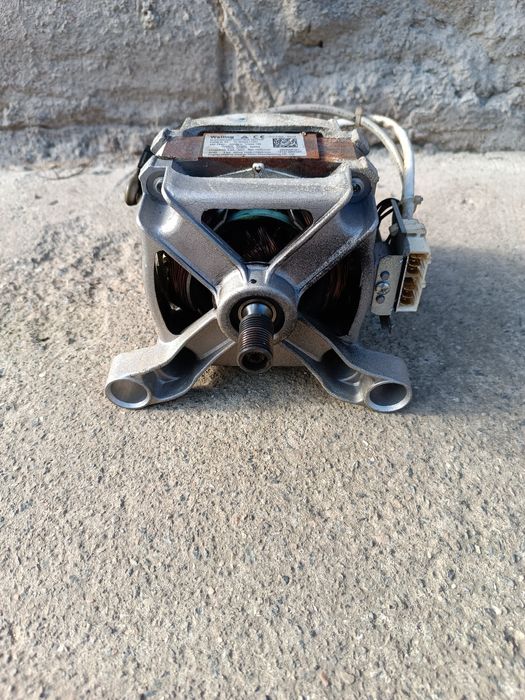 Продам недорого електродвигун до пральної машини Indesit та Gorenje