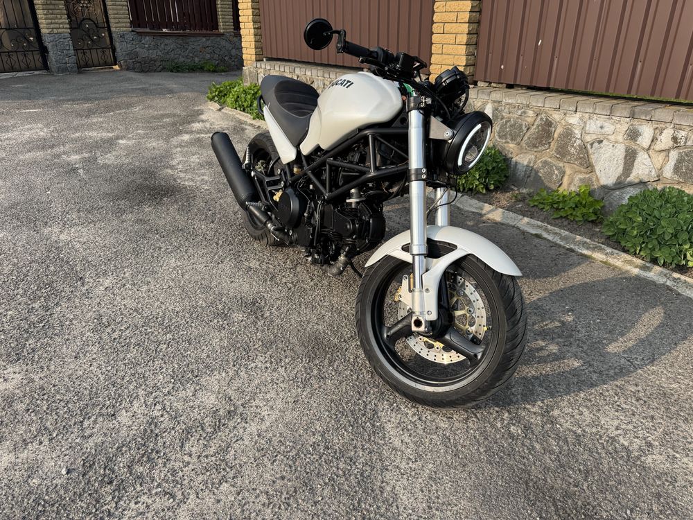 Ducati Monster 600cc