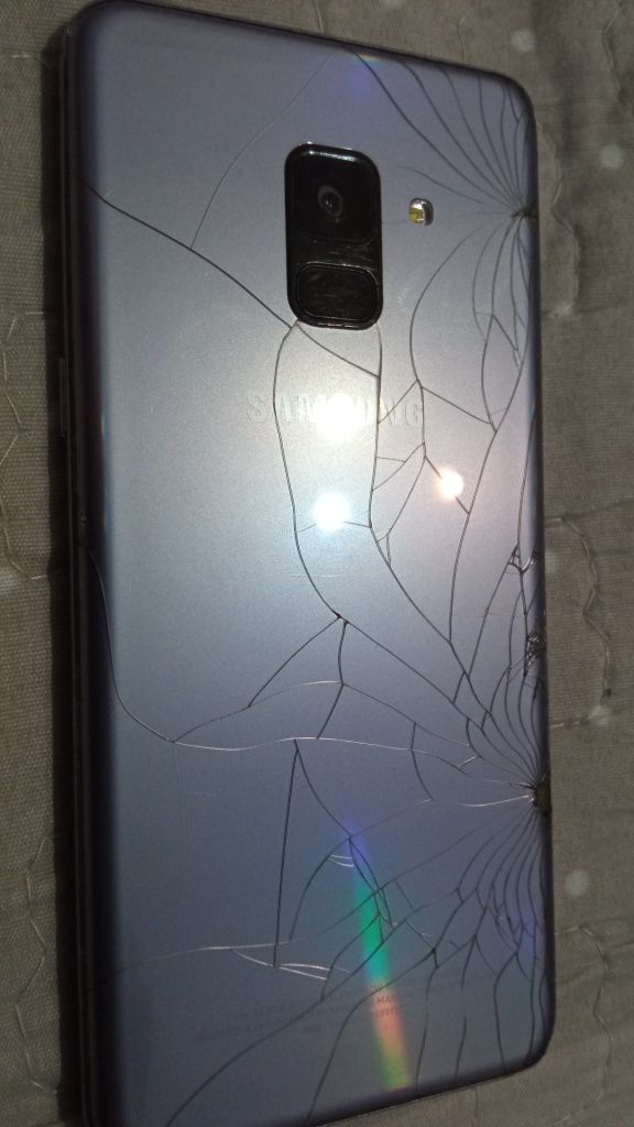 Samsung A8(2018) 4/32 Gb