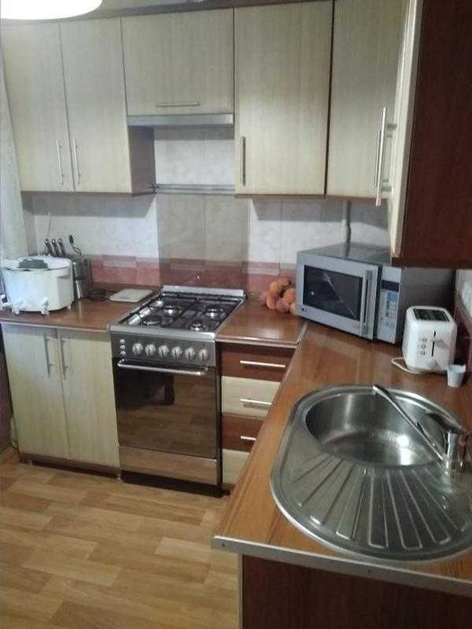 Продам  1к.квартиру 5/9 с мебелью и техникой