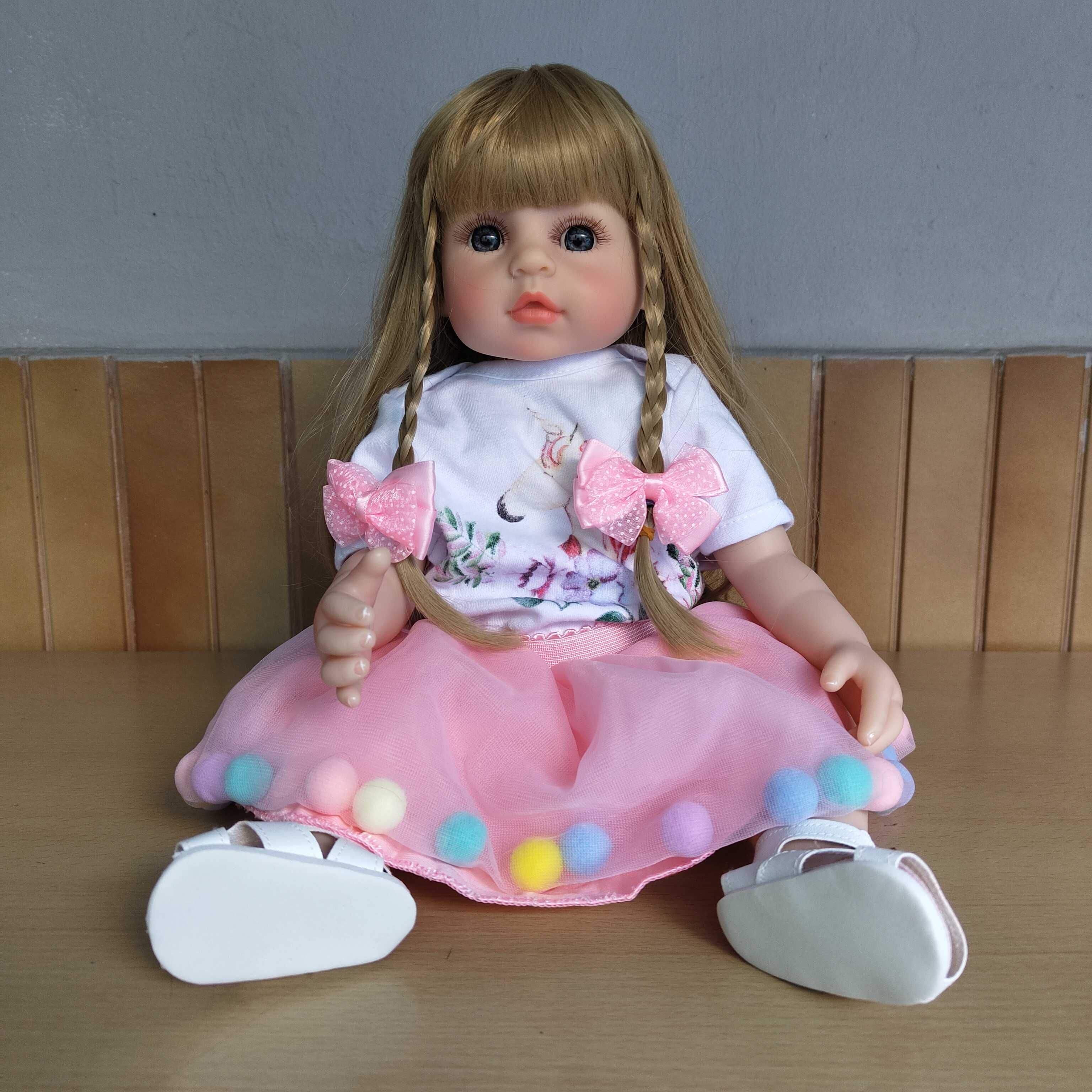 Boneca Baby Reborn Realista Menina Loira Soft Silicone 50cm