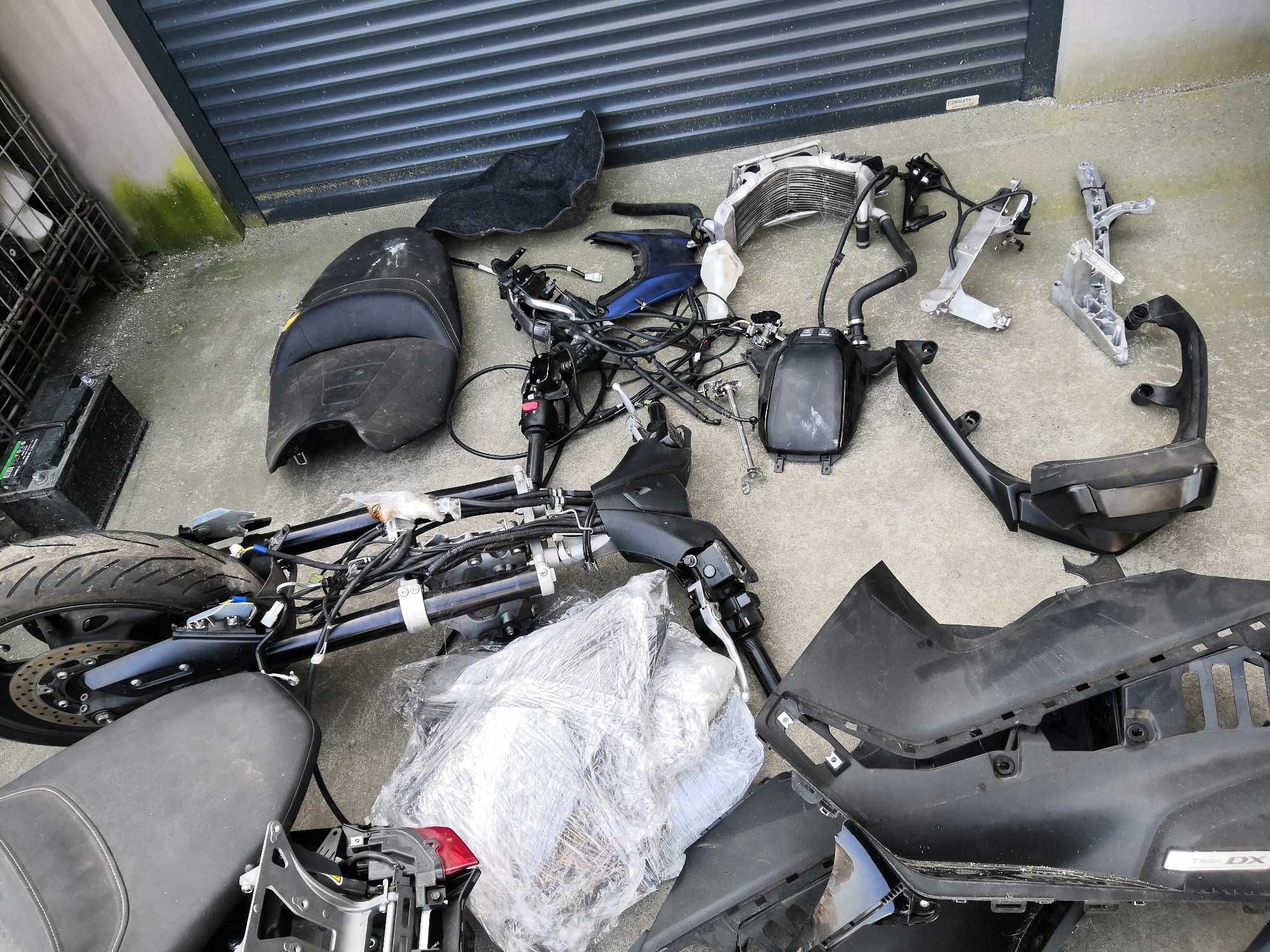 Części Yamaha T max