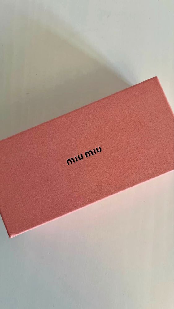 Okulary przeciwsłoneczne Miu Miu