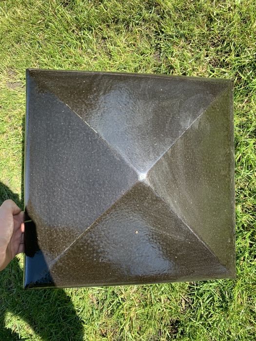 Daszek na słupek szkliwiony 440x440