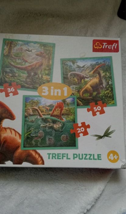 puzzle z dinozaurami