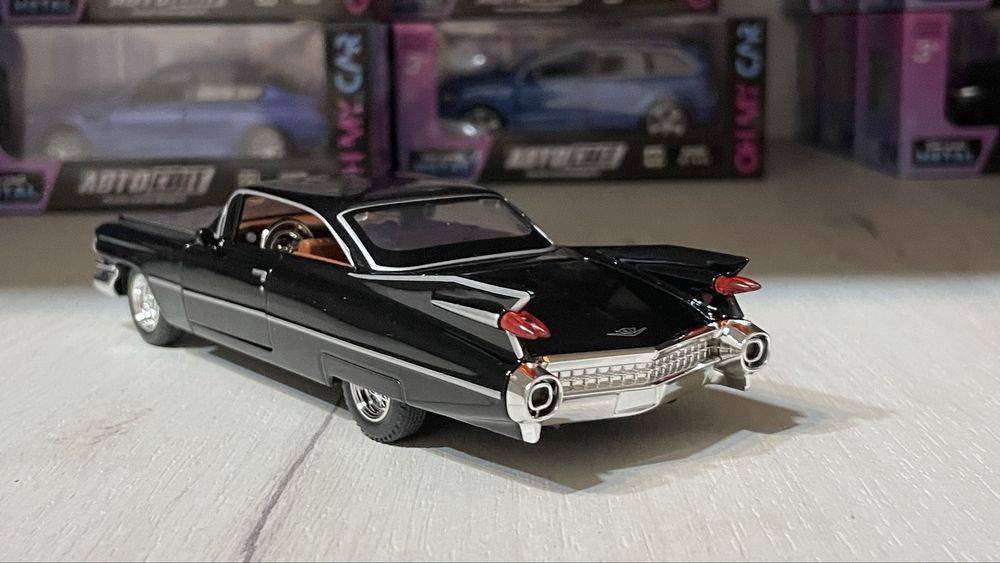 1:32 машинка Cadillac Eldorado ретро авто Retro колекційна модель