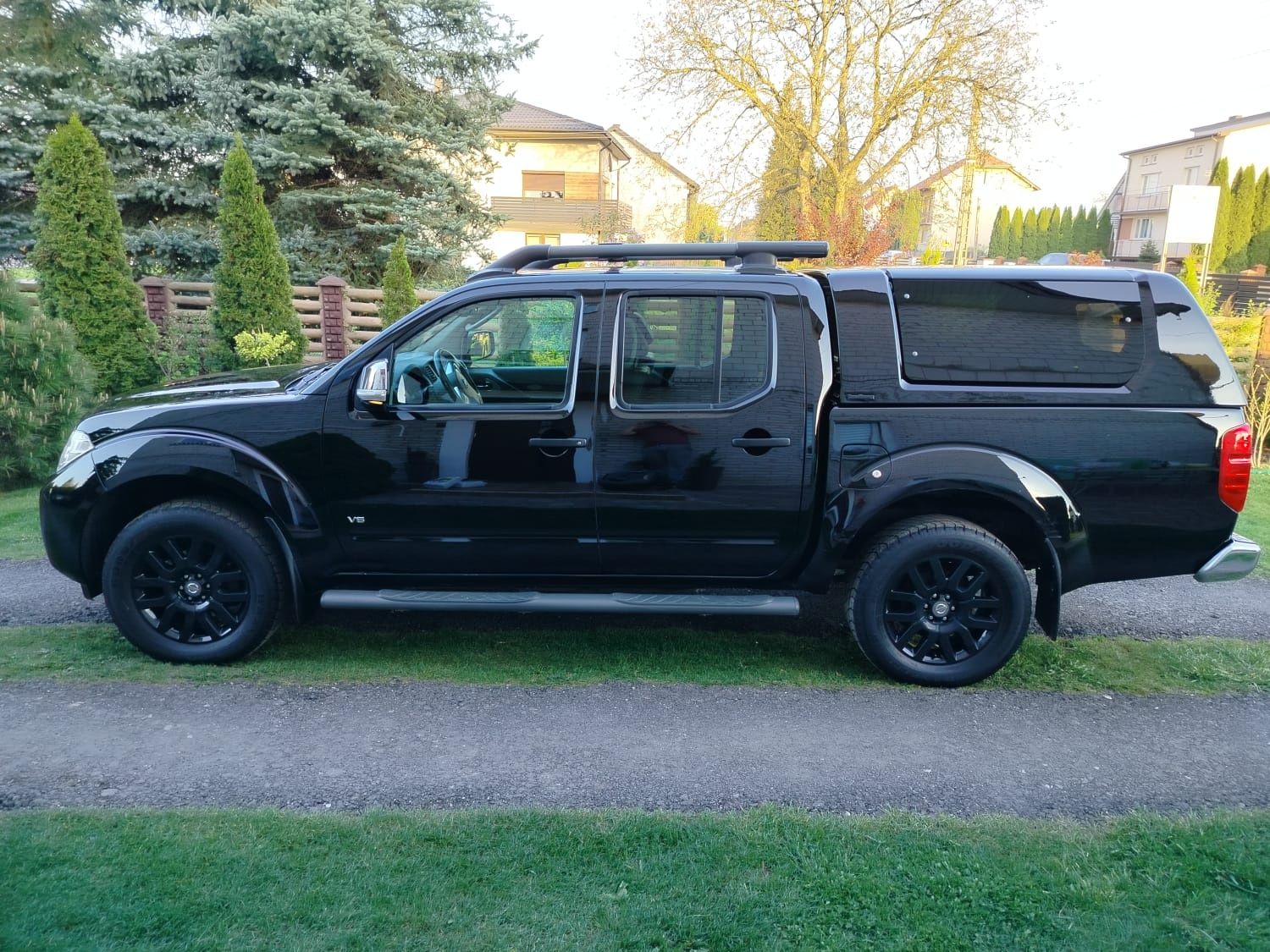 Nissan navara 3,0 D V6 platinum  long