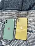 Sprzedaje dwa iphony 11