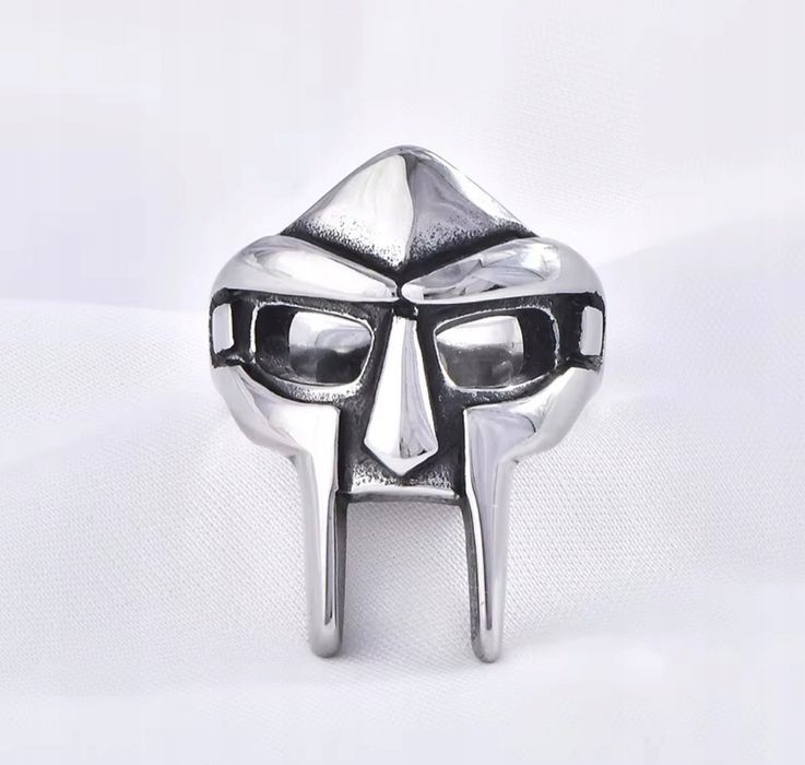 Sygnet pierścień MF DOOM maska srebrna prezent
