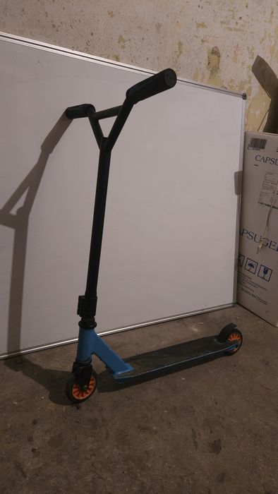 Hulajnoga wyczynowa Street Surfing Trickster– niebieska, dobry stan