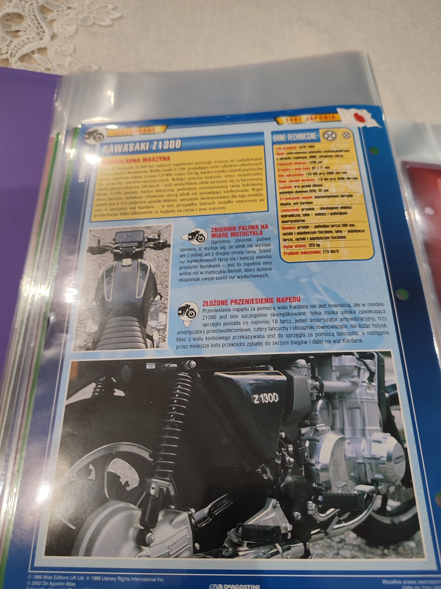 Karty kolekcjonerskie z motorami.
