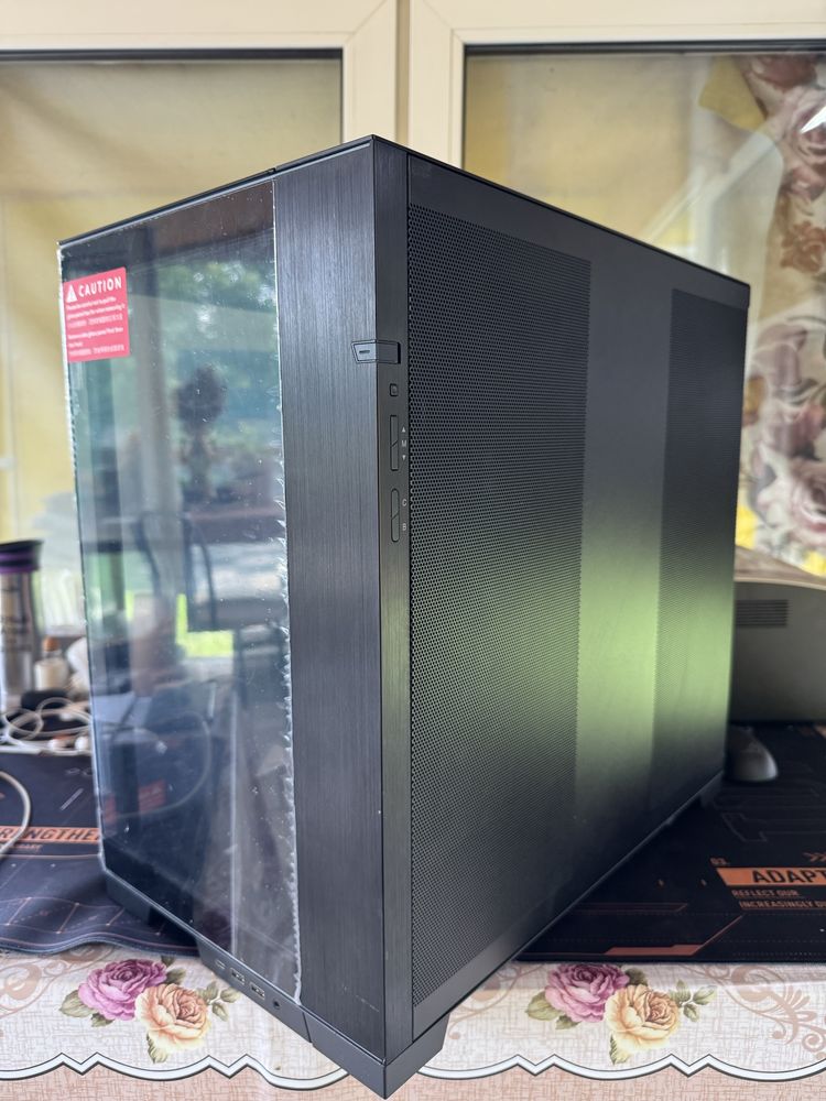 Корпус пк Lian Li O11 Dynamic EVO RGB Tempered Glass