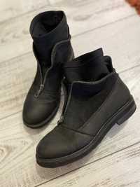 Шкіряні ботинки чорні 38 zara