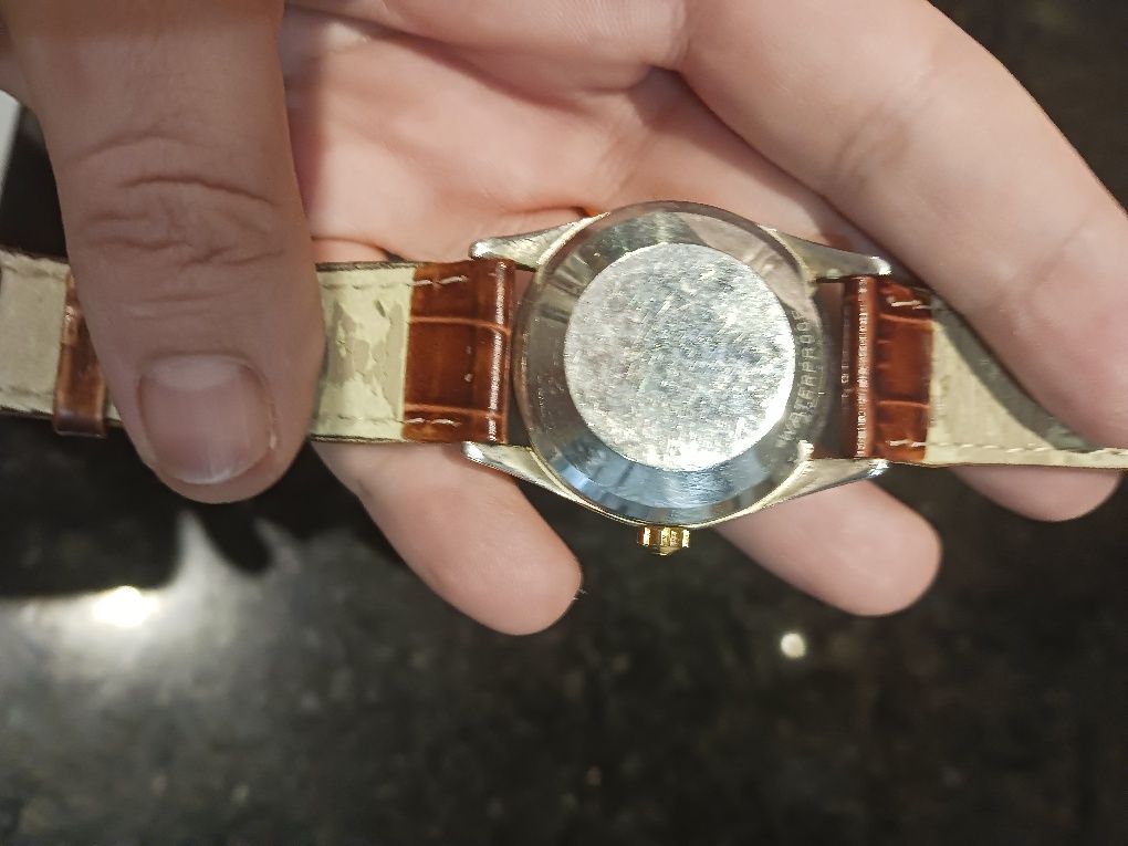 4 Relogios- Baume Mercier, Omega, Longines e Gucci
