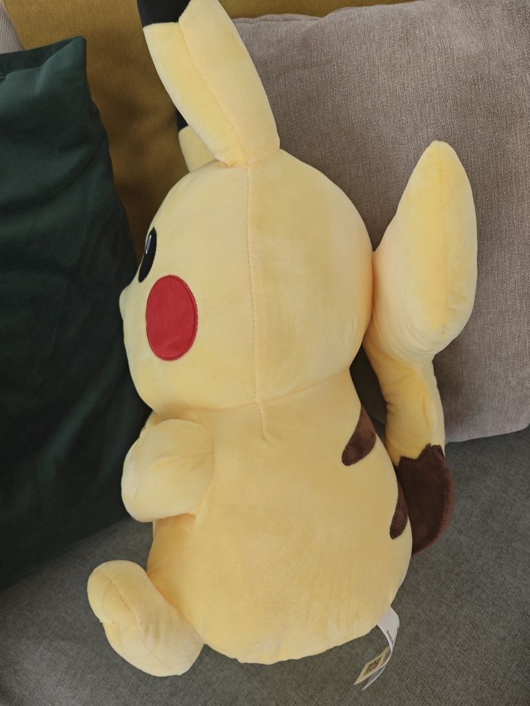 Grande Pikachu de Peluche