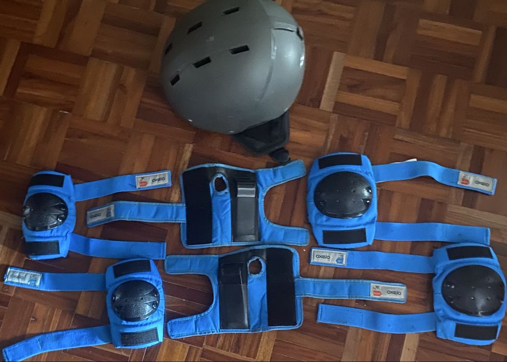 Conjunto de equipamentos menino