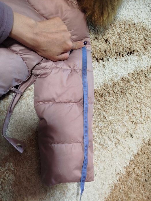 Пуховик для дівчинки