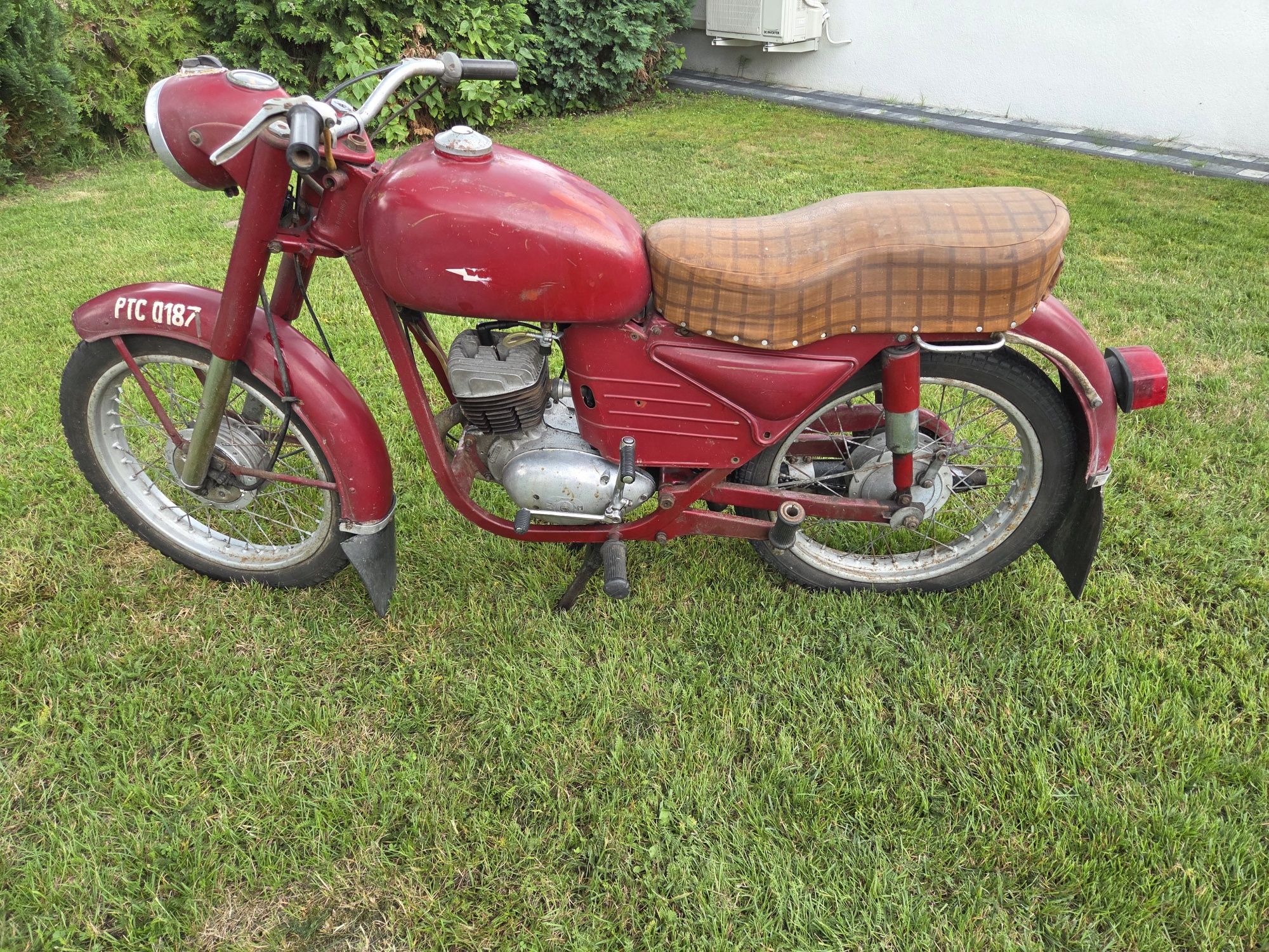 WSK M06 B1 1968 rok z dokumentami