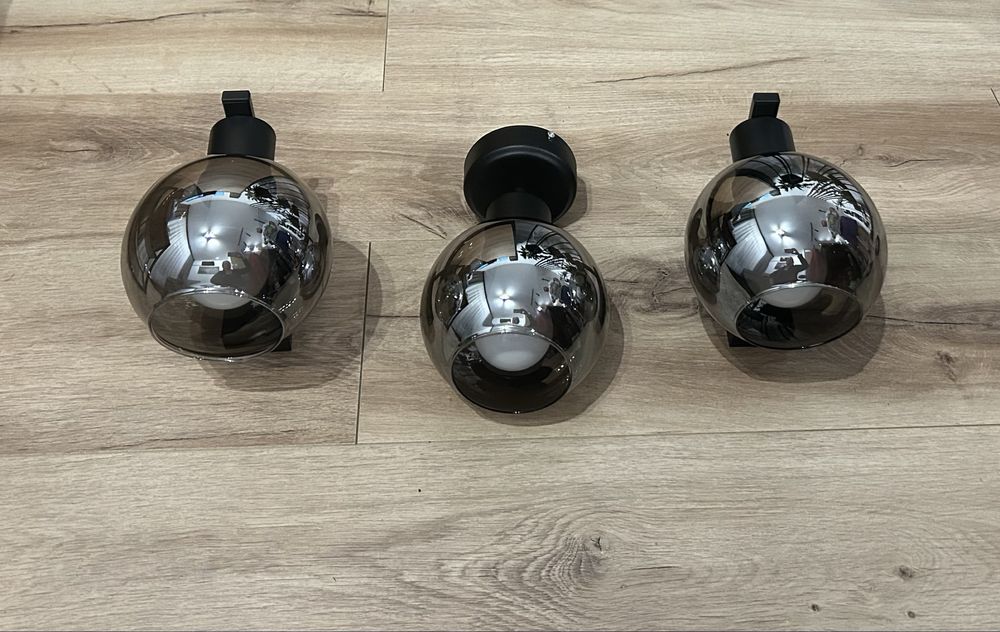Sprzedam lampę sufitowa + dwa kinkiety z żarówkami