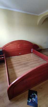 Łóżko rama łóżka z drewna wiśniowego zestaw z komódkami szafkami