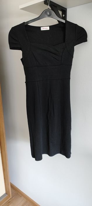 Czarna dopasowana sukienka XS 34 S 36 orsay