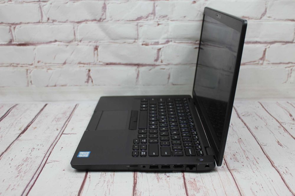 Ігровий ноутбук ультрабук Dell / i5-9400H / 16gb DDR4 / SSD / FullHD /