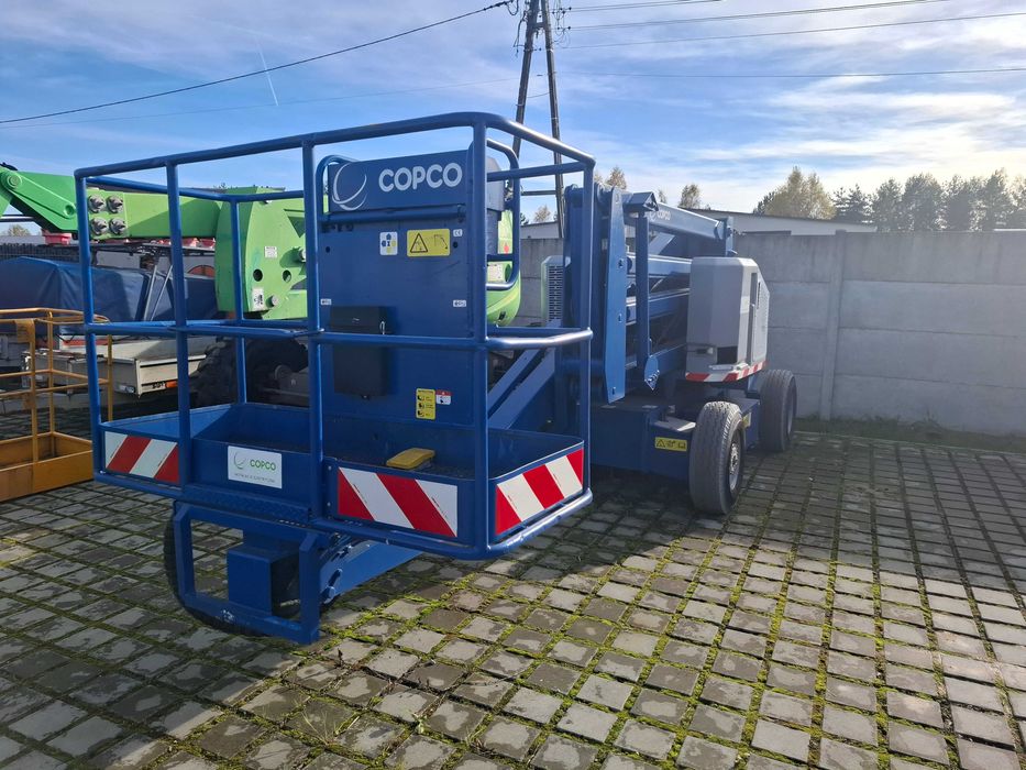 Zwyżka, podest ruchomy przejezdny Genie Z45/22