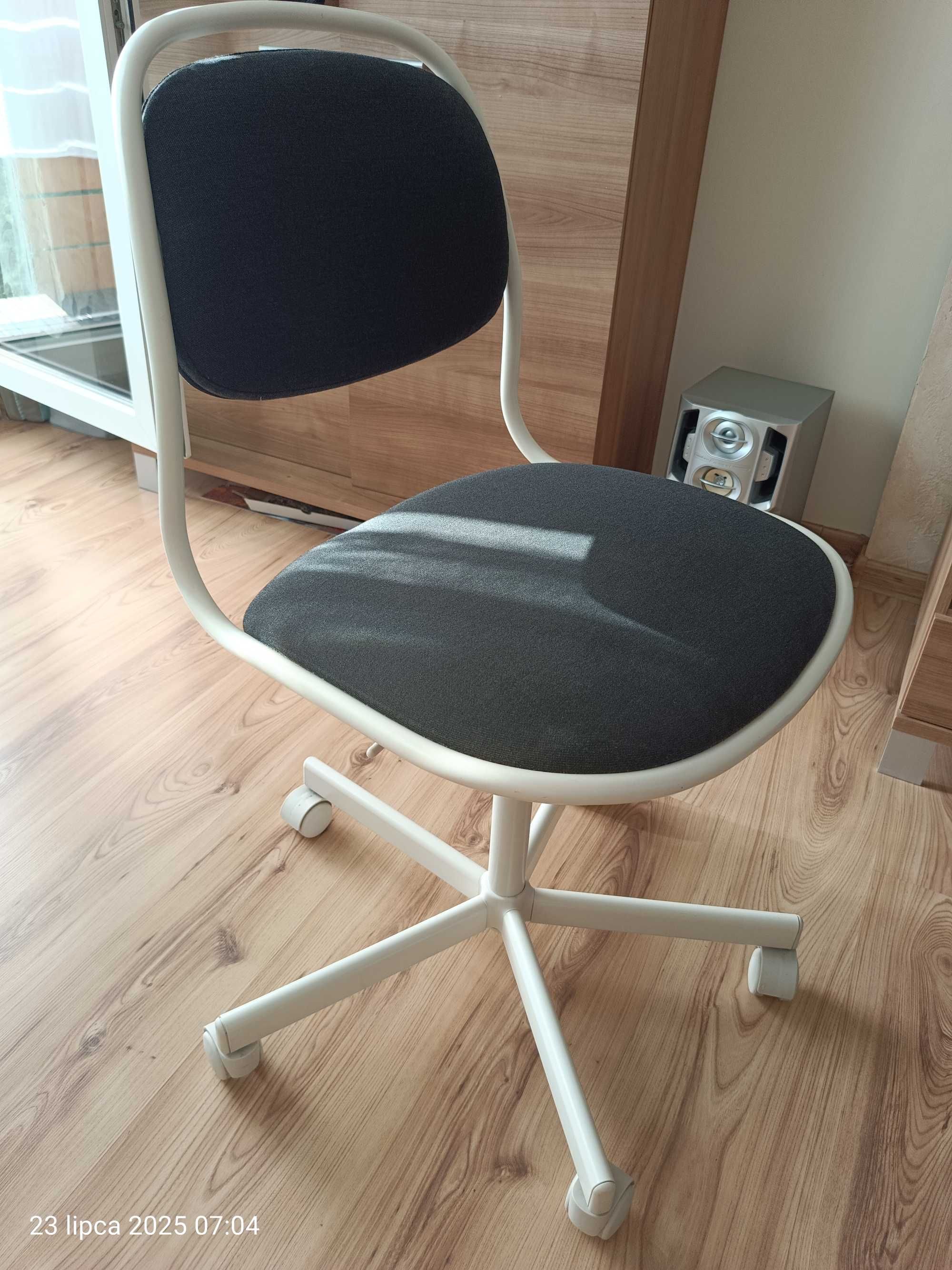 Krzesło biurowe dla dziecka Ikea