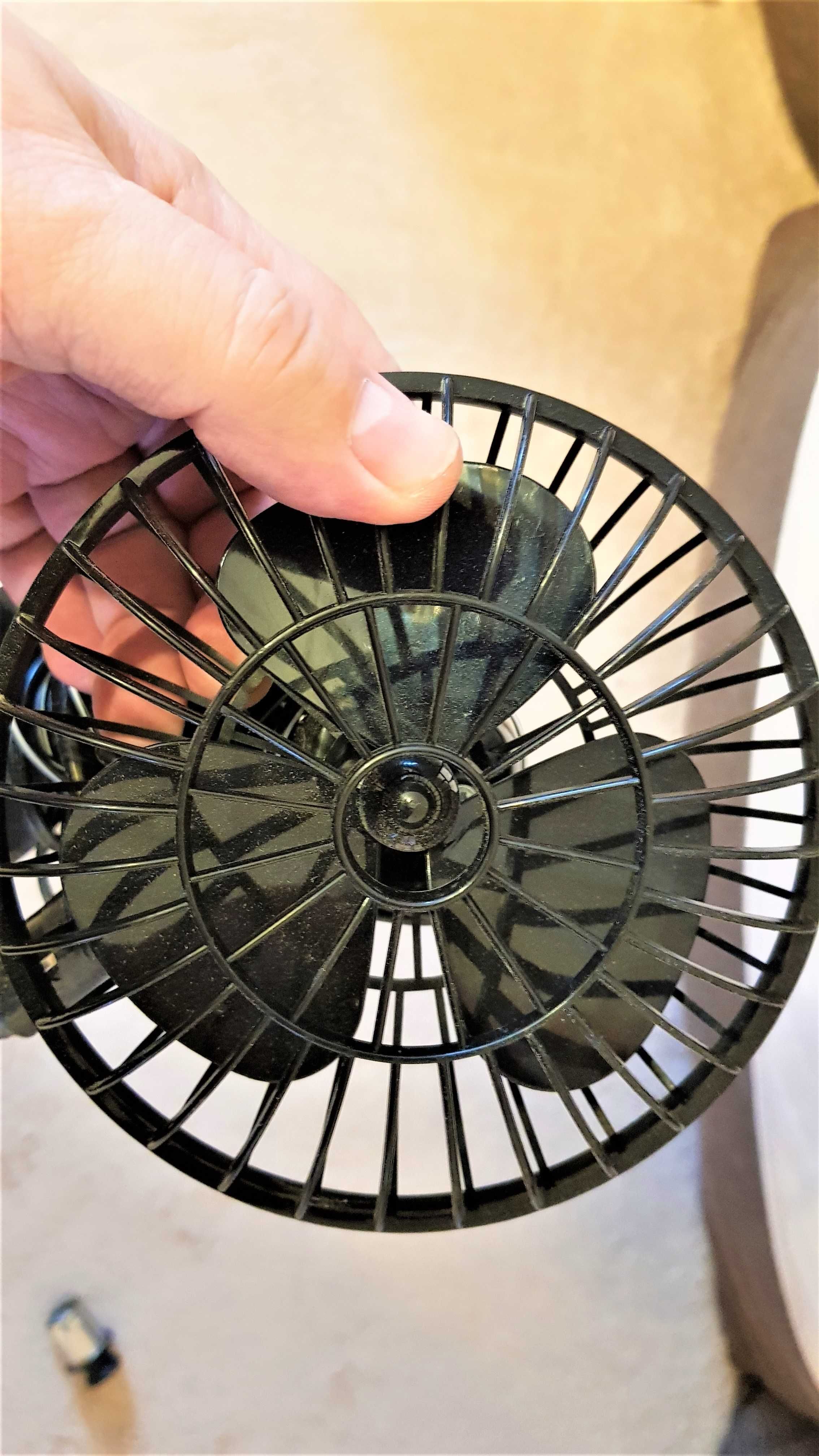 Wentylator 12V na przyssawkę