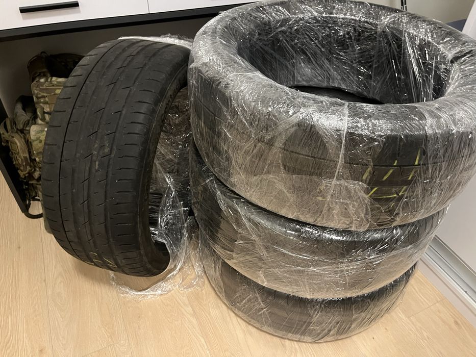 Continental 245/45/18 runflat