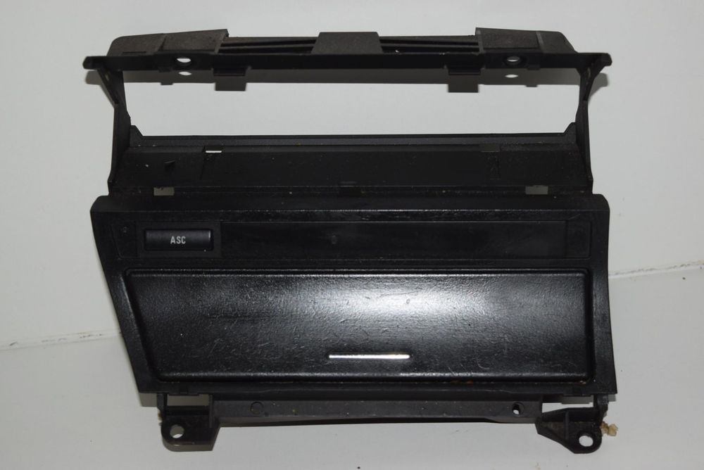 POPIELNICZKA SCHOWEK OSŁONA KOKPITU BMW E46