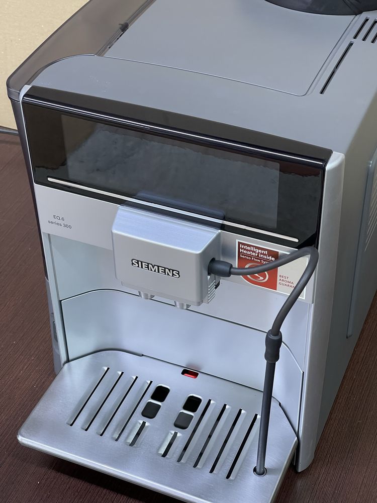 Продам кавомашину Siemens EQ6 s300