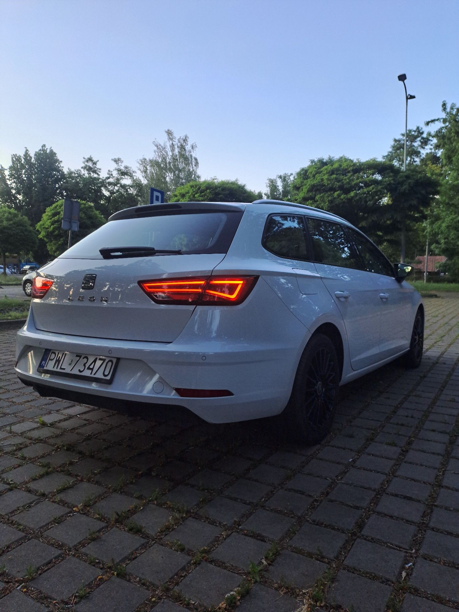 Seat Leon 3 5f III ST LED LS9R wideoprezentacja.