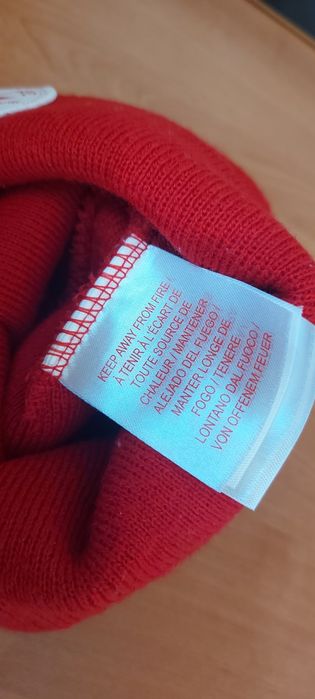 Czerwona damska czapka converse