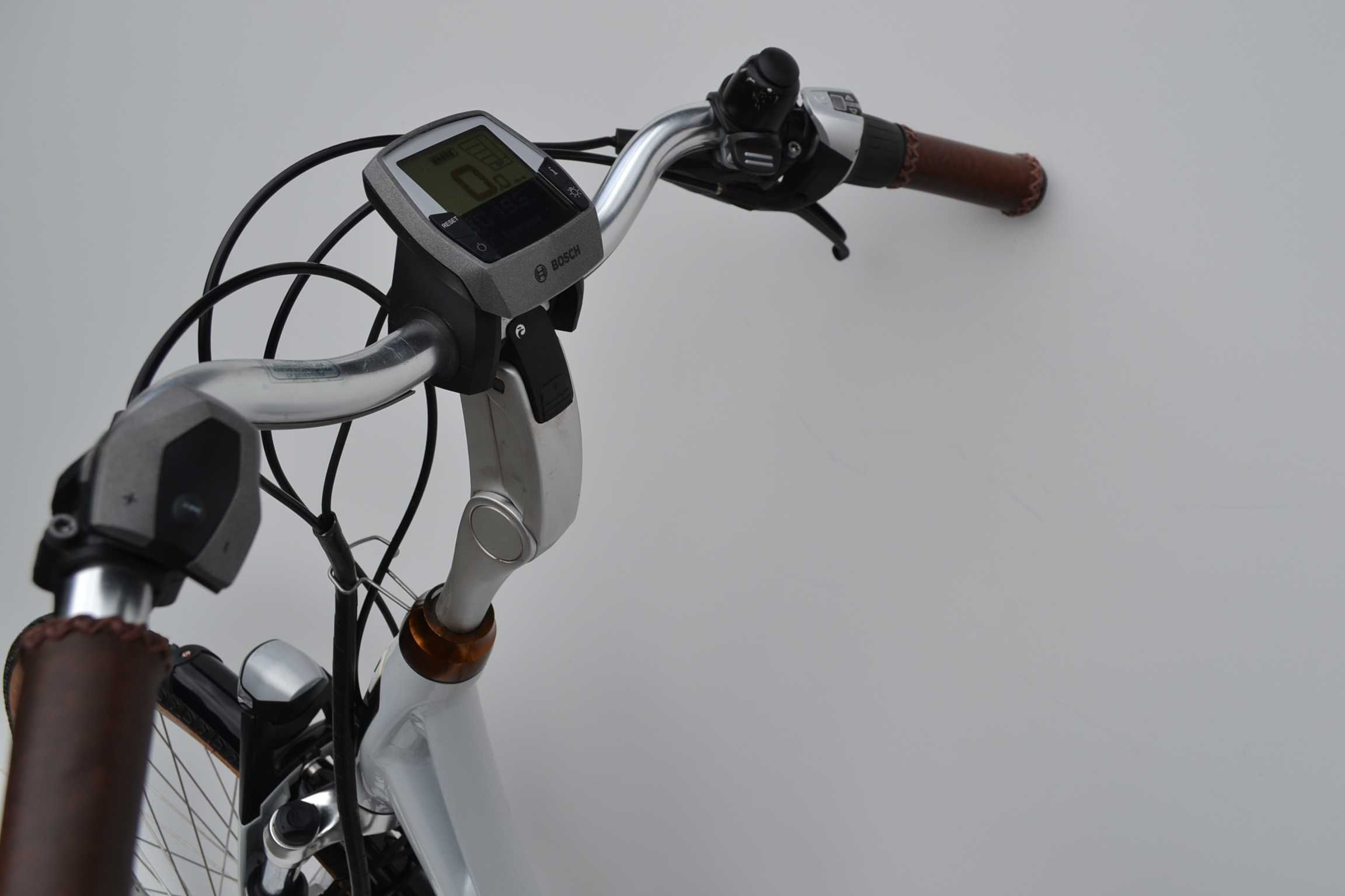 Rower elektryczny ze wspomaganiem Batavus Milano Bosch ActiveLine 53cm