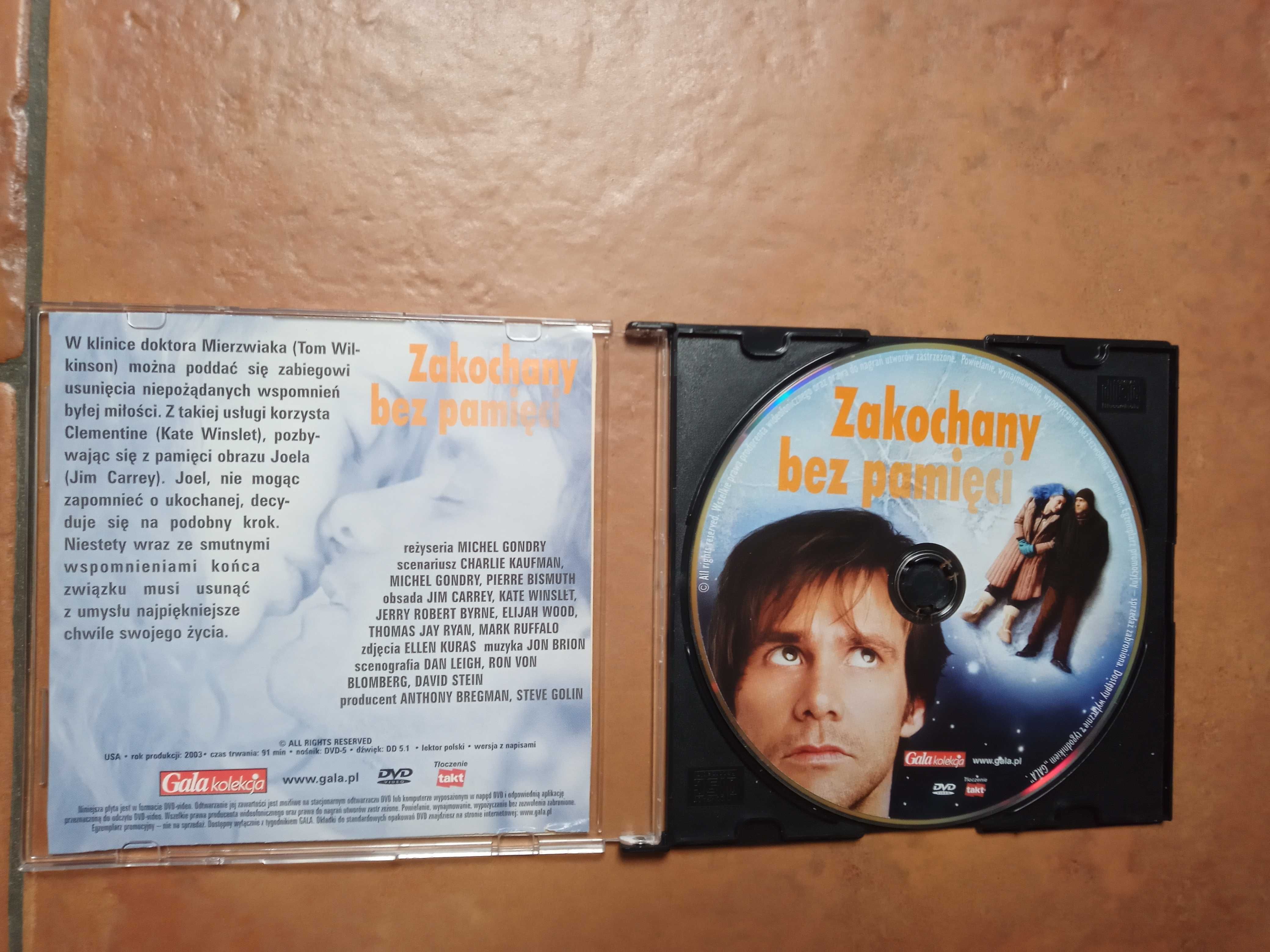 Pakiet siedmiu filmów na DVD. Używane. Stan bardzo dobry.