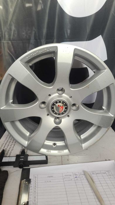 17. felgi platin 4x114.3 15" et 40 6,5j