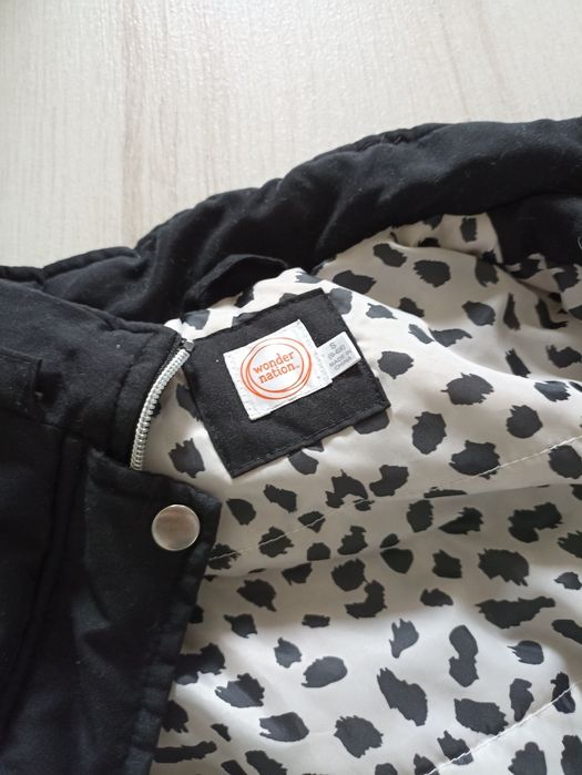 Віддам безкоштовно куртки жіночі дитяча і чоловіча