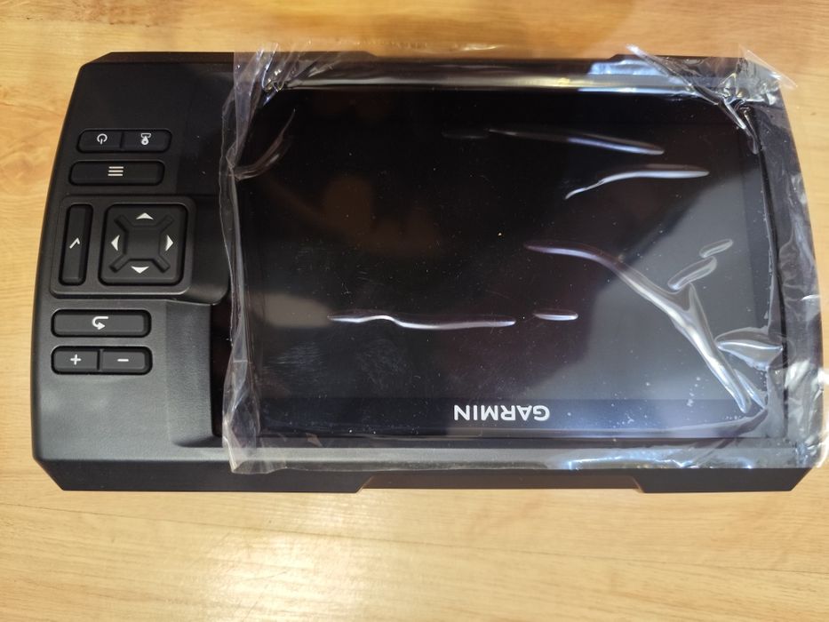 Echosonda Garmin Striker Vivid 7vs z przetwornikiem GT-52