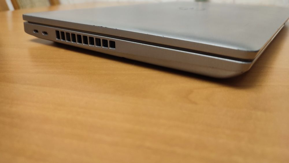 Dell Precision 3561 i7-11850H 32gb ram 512gb ssd Nvidia quadro t600