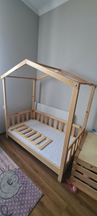 Łóżeczko domek dla dziecka