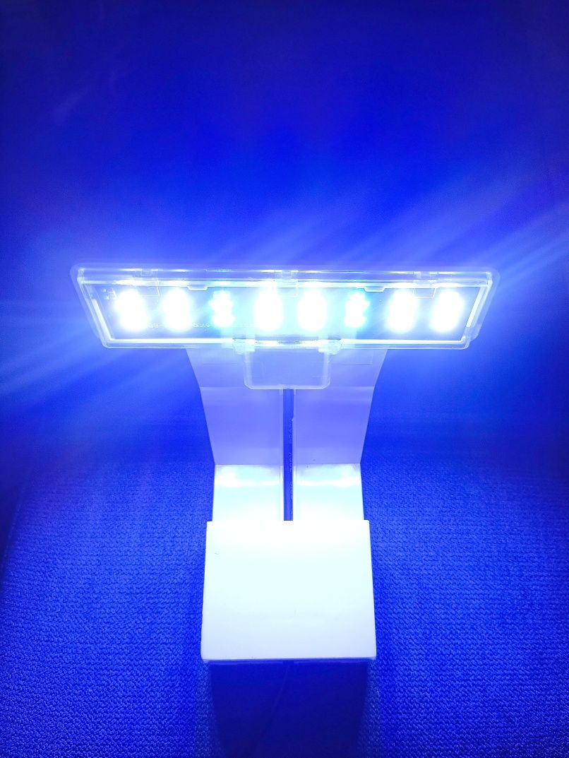 Lampka LED do akwarium NOWA 7 Wat z pudelkiem
