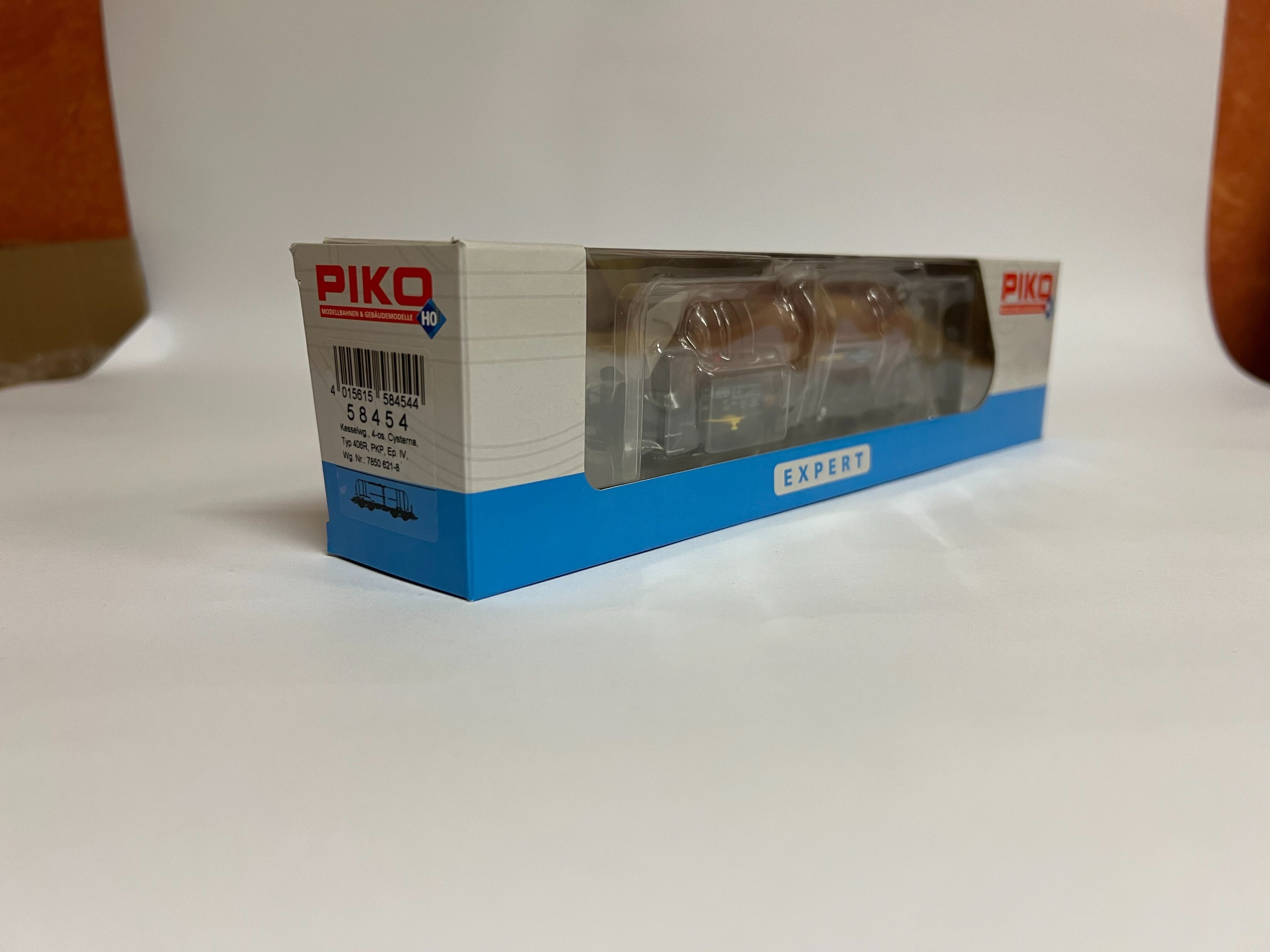 Wagon towarowy cysterna typ 406R (Zas-x) PKP CPN, PIKO 58454, epoka IV