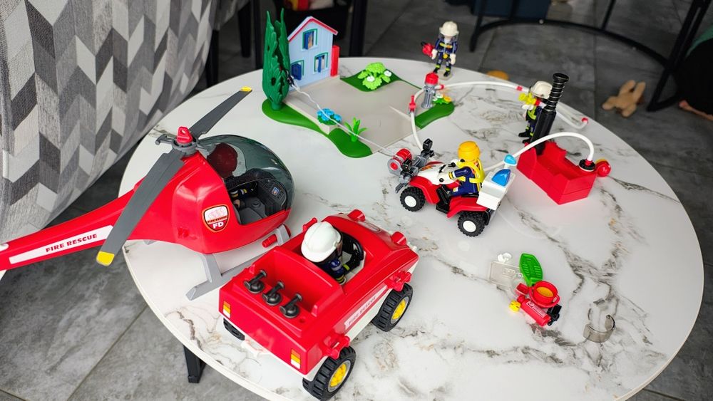 Playmobile zestaw straży pożarnej