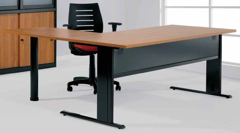 Mobiliário de escritório e Cadeiras