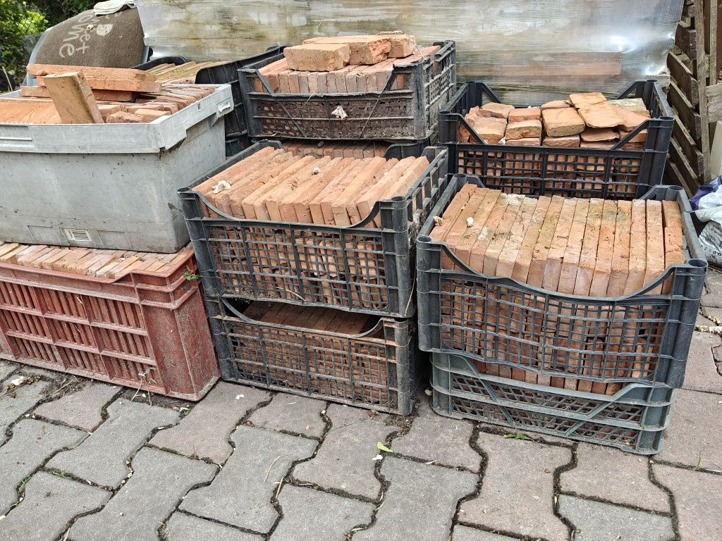 Cegła rozbiórkowa - cięta