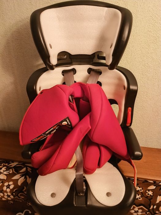 Дитяче автокрісла Safety 1st 9-36 кг