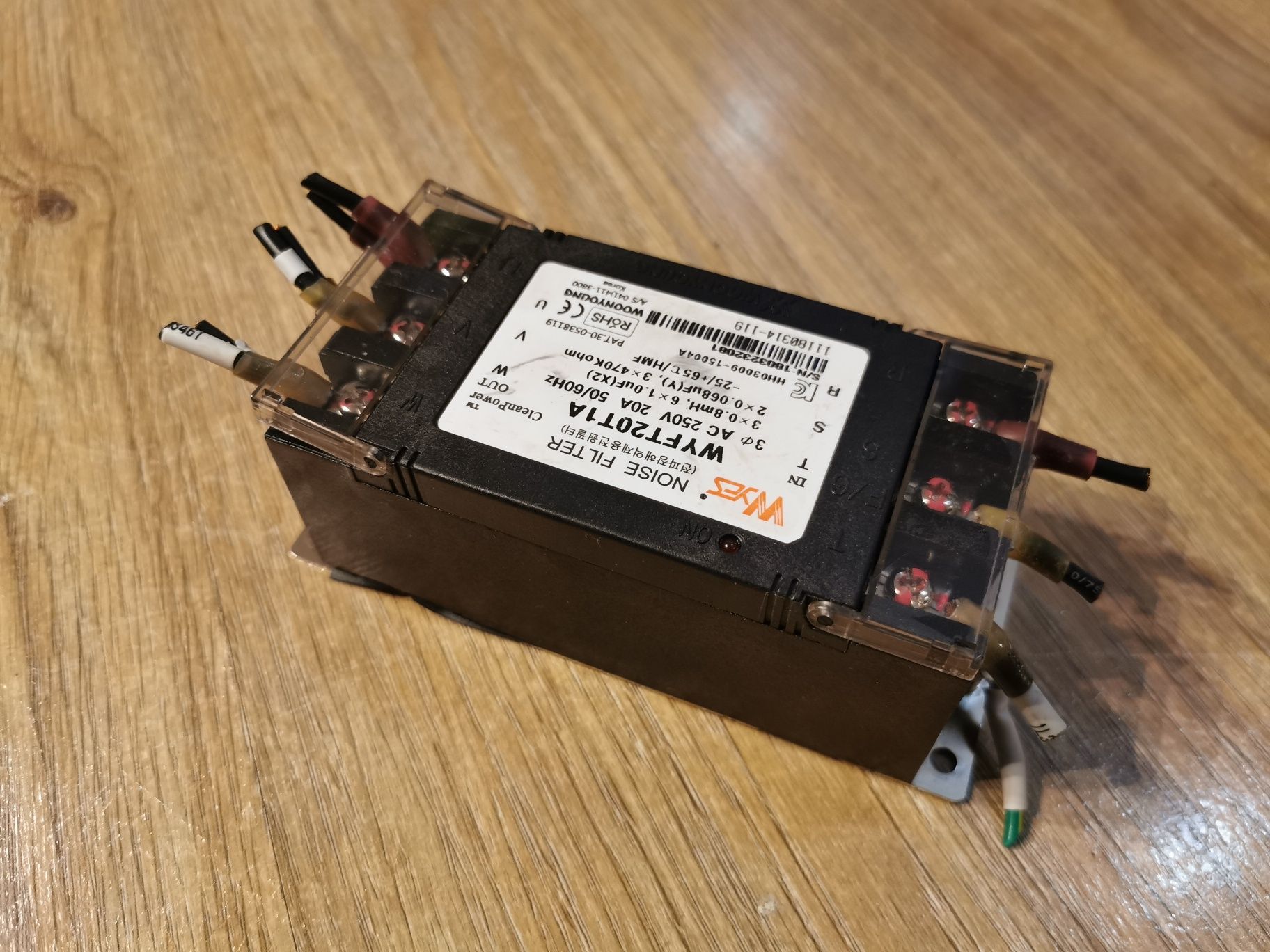 Filtr zakłucen Woonyoung WYFT20T1A 250V 20A