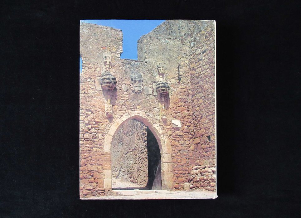 Os Mais Belos Castelos de Portugal - Livro (Ref. 32)