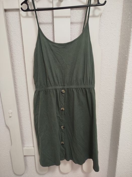Ciemno Zielona sukienka na ramionkach khaki lekkai rozciągliwa beloved